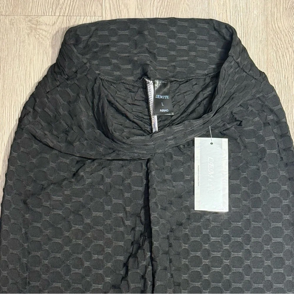 New Women Workout Black Textured Scrunch Bum Leggings Sizes S - Picture 7 of 9